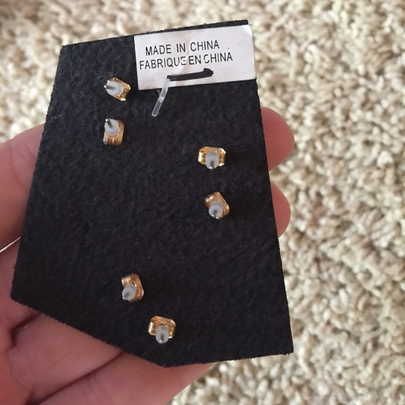 Sold in bundle - Picture 2 of 2