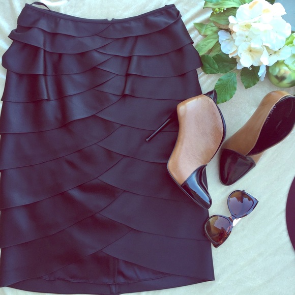 Gorgeous layered black pencil skirt.