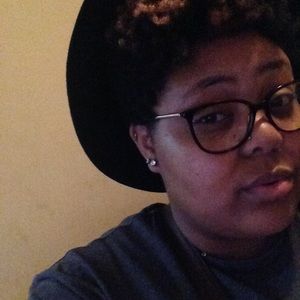 Meet your Posher, Chelsey