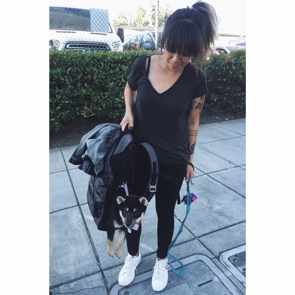 Meet your Posher, Lynette - Picture 2 of 2