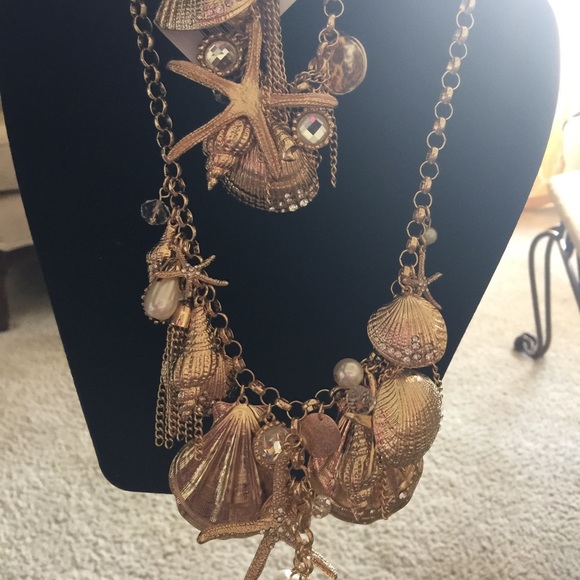 Necklace and bracelet