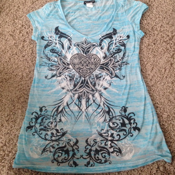 Wet seal tee shirt