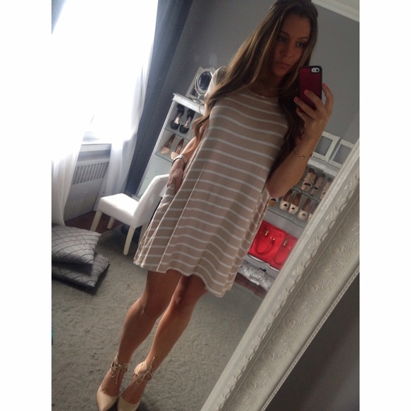 👠beige and white striped dress - Picture 2 of 2
