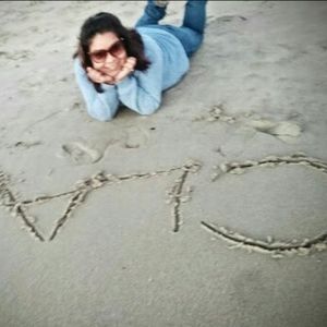 Meet your Posher, Claudia