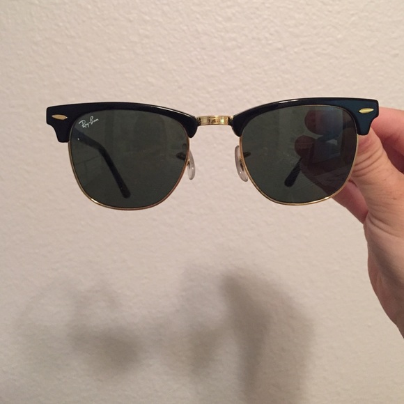 Club master black ray bans!!