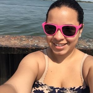 Meet your Posher, Fany