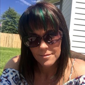 Meet your Posher, Regina