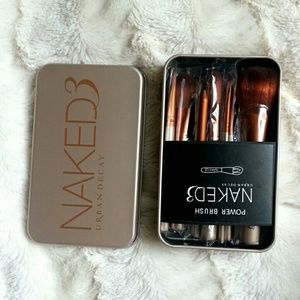 Naked 3 Brush Set