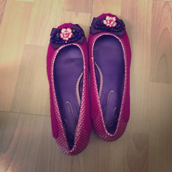 Fusia poetic license shoe