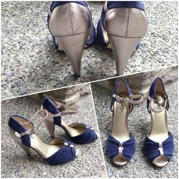 Seychelles Peep Toe Pumps