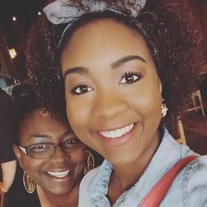 Meet your Posher, Araina