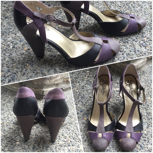 Seychelles T Pumps