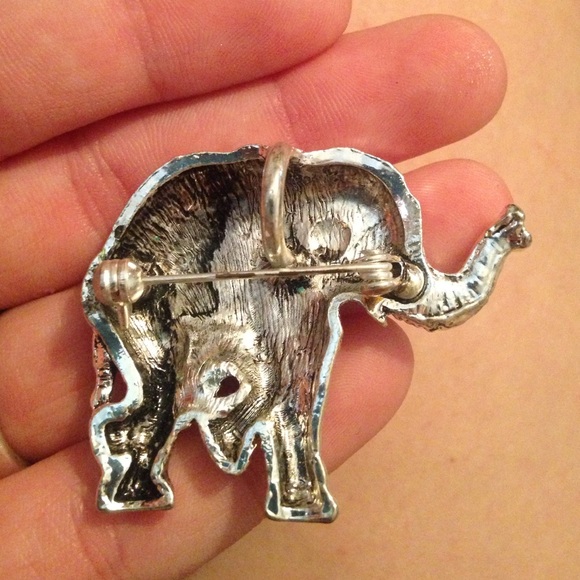 Elephant Brouche!!! - Picture 3 of 3