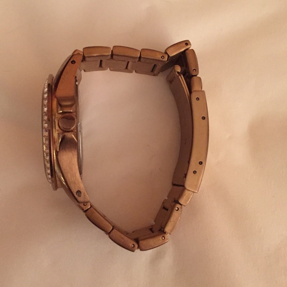 Rose gold fossil watch - Picture 3 of 4