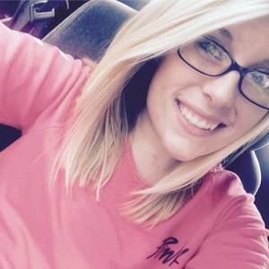 Meet your Posher, Olivia