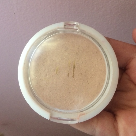 Elf shimmer powder