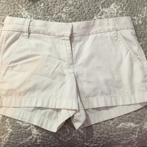 White super comfy shorts