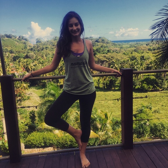 Welcome to my closet! - Picture 3 of 3