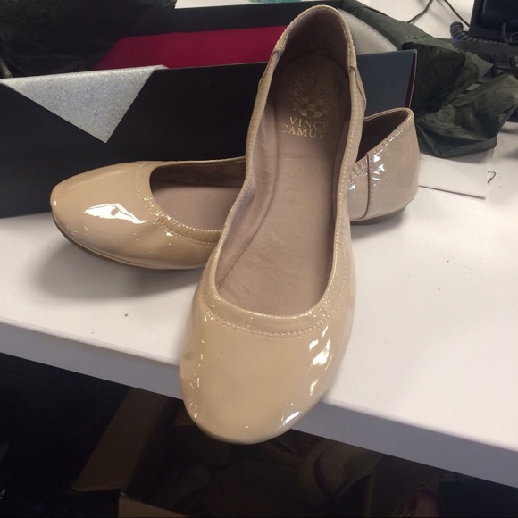 Vince Camuto Patent Nude Ellen Ballet Flats, sz 6