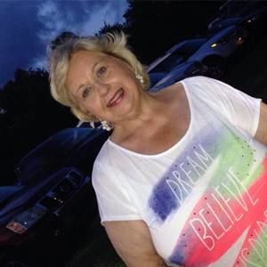 Meet your Posher, Carol