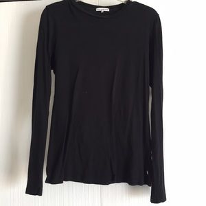 Basic scoop neck long sleeve tee