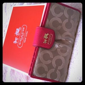 Coach wallet