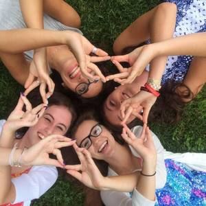 Meet your Posher, Caroline