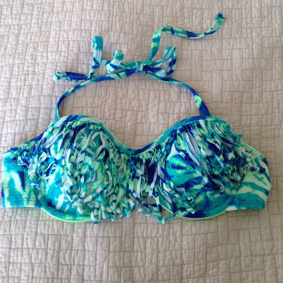 Xhilaration Other - 🎉HP 7/17/16💦Colors of the Sea Swim Top💦