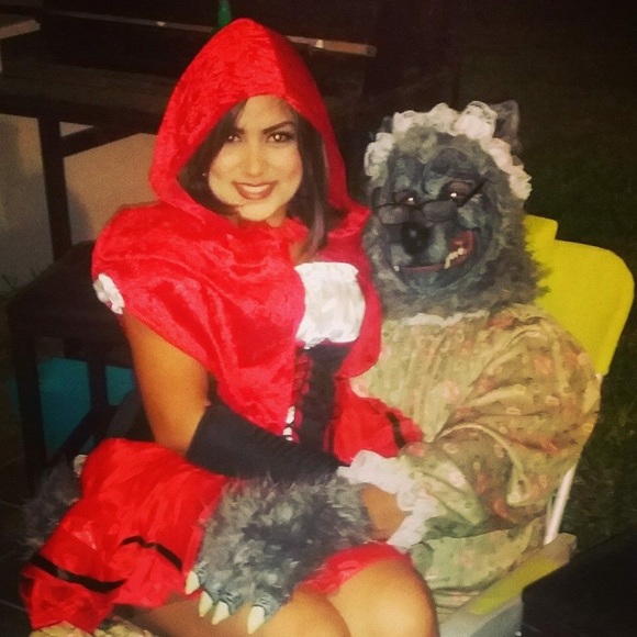 SOLD!!!Awsome costumes - Picture 1 of 1