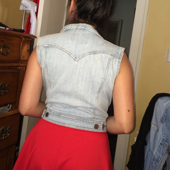 Vest - Picture 2 of 2