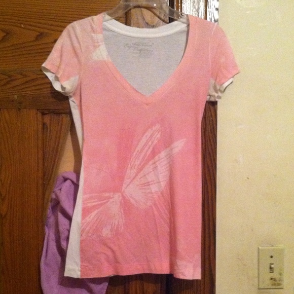 Cute t shirt !