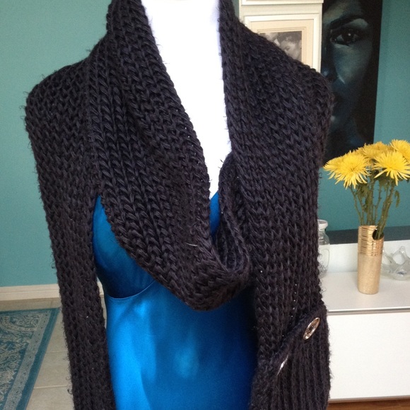 MIchael Kors scarf - Picture 2 of 4