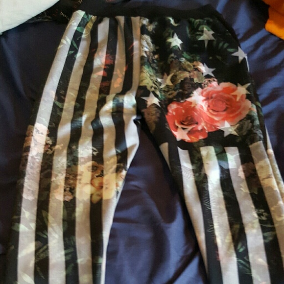 Joggers - Picture 2 of 2