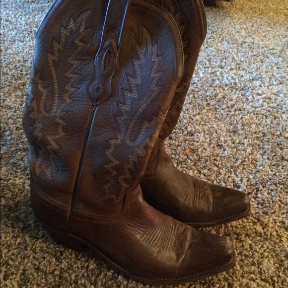 Boots - Picture 2 of 4