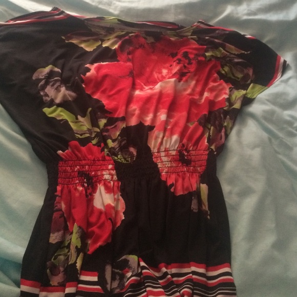Silky dressy beautiful top