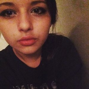 Meet your Posher, Sarinity