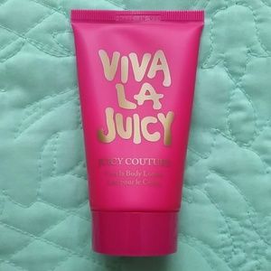 2 Juicy Couture Viva La Juicy body lotion
