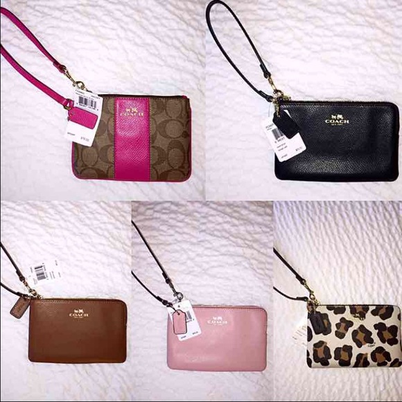 💥SOLD!💥NWT COACH SMALL WRISTLET- XMAS GIFT! - Picture 2 of 4