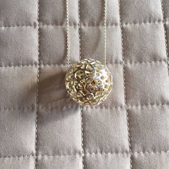 Silver heart ball! - Picture 1 of 2