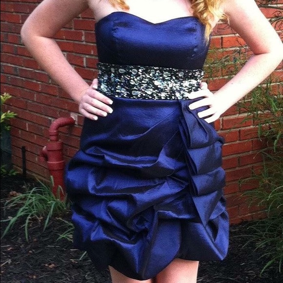 Homecoming dress - Picture 1 of 1
