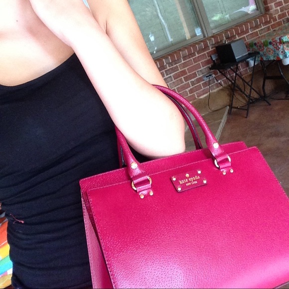 Kate Spade Durham Wellesley Red Plum Handbag - Picture 3 of 4