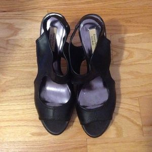 Simply Vera by Vera Wang heels