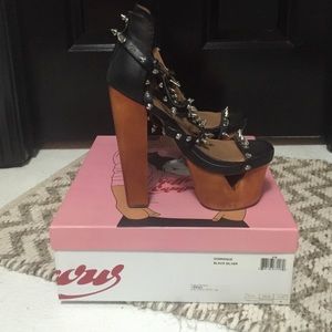 Collector  Jeffrey Campbell Dominique platforms