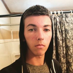 Meet your Posher, Nicolas