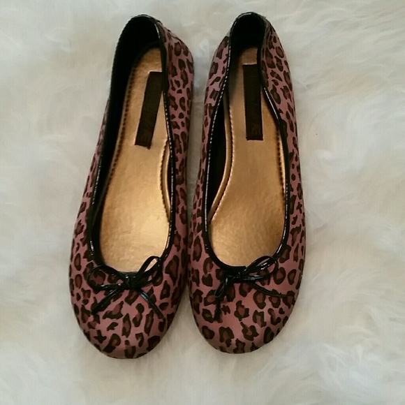 Leopard Flats with bow - Picture 1 of 3