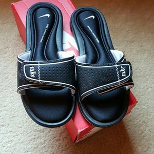 Women's Nike Comfort Slides