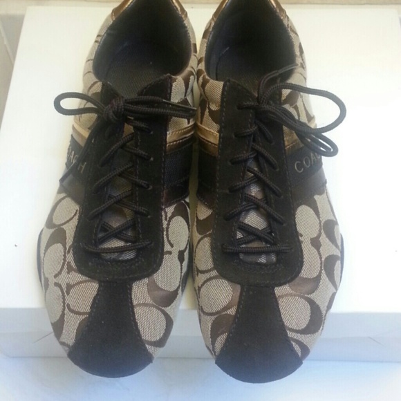 Coach Shoes - Coach Jayne signature tennis shoe