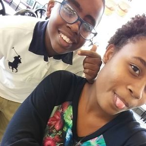 Meet your Posher, Evana