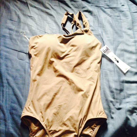 Bikini - Picture 2 of 4