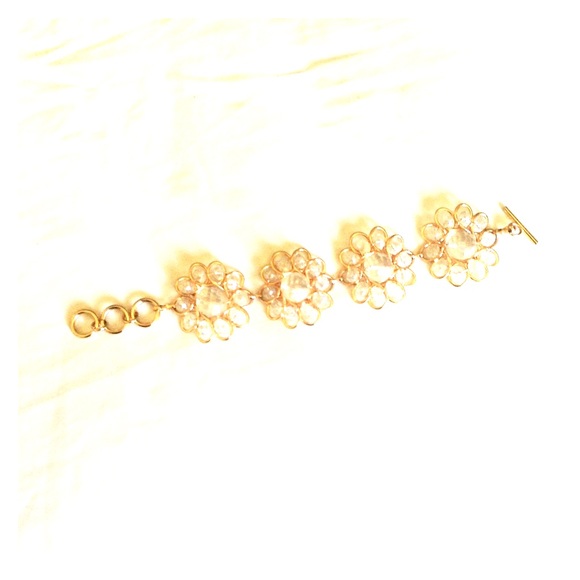 🔥GOLD FLORAL WIRE + CLEAR/CRYSTAL BRACELET🔥NWT🔥